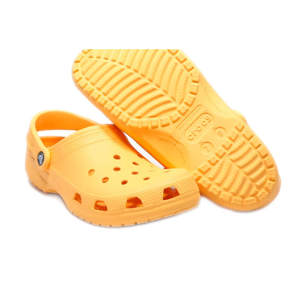 Crocs Classic Clogs Rubber Orange Colour For Women